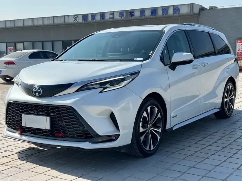 Toyota Granvia, 2024