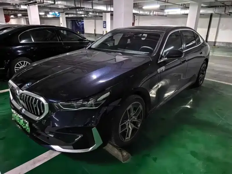 BMW i5, 2024