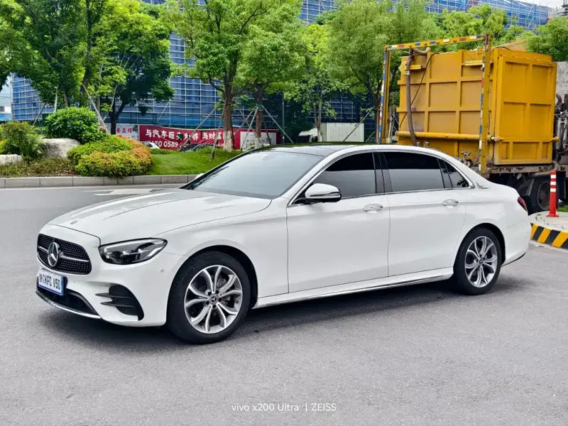 Mercedes-Benz E-Class, 2022