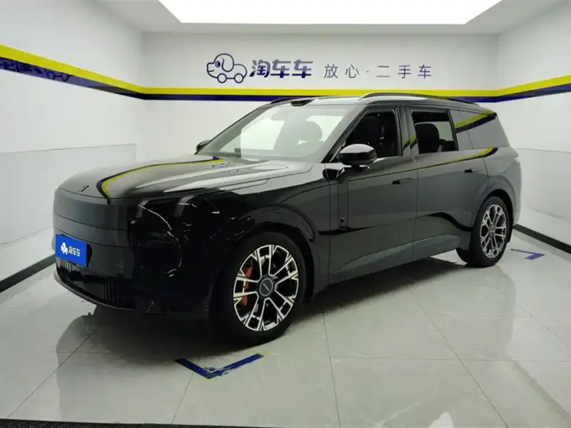 Lynk & Co 900, 2025