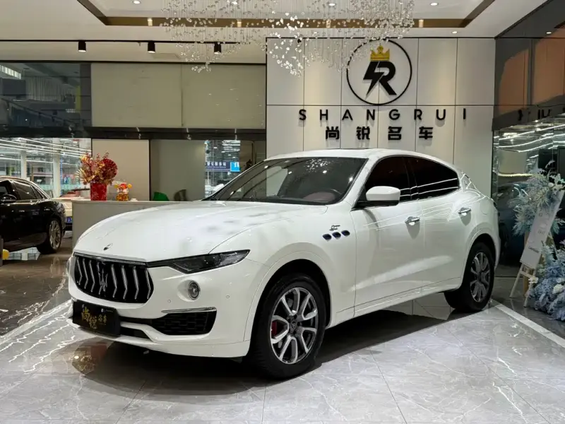Maserati Levante, 2022