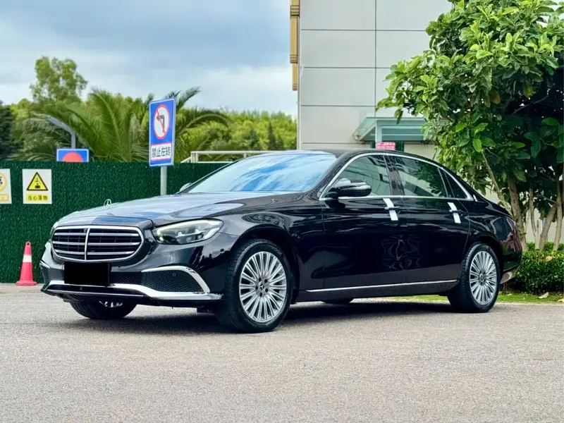 Mercedes-Benz E-Class, 2022
