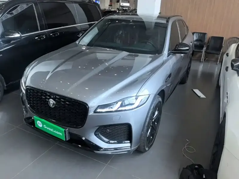 Jaguar F-PACE, 2024