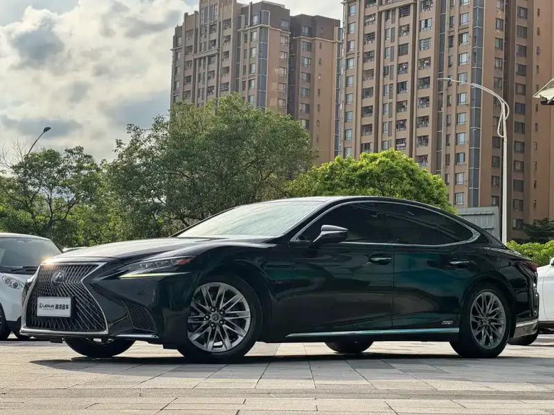 Lexus LS, 2020