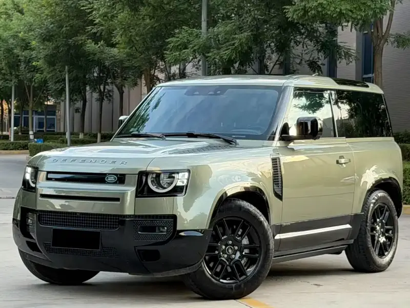 Land Rover Defender, 2021