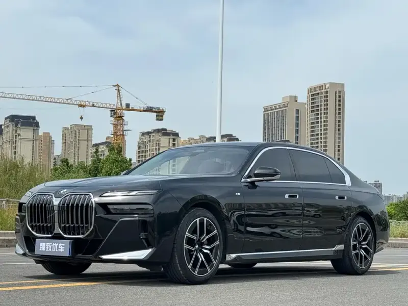 BMW 7 Series, 2023