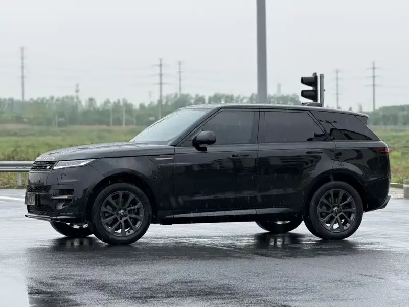 Land Rover Sport, 2024