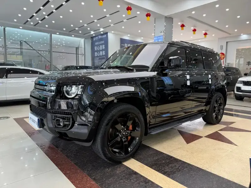 Land Rover Defender, 2024