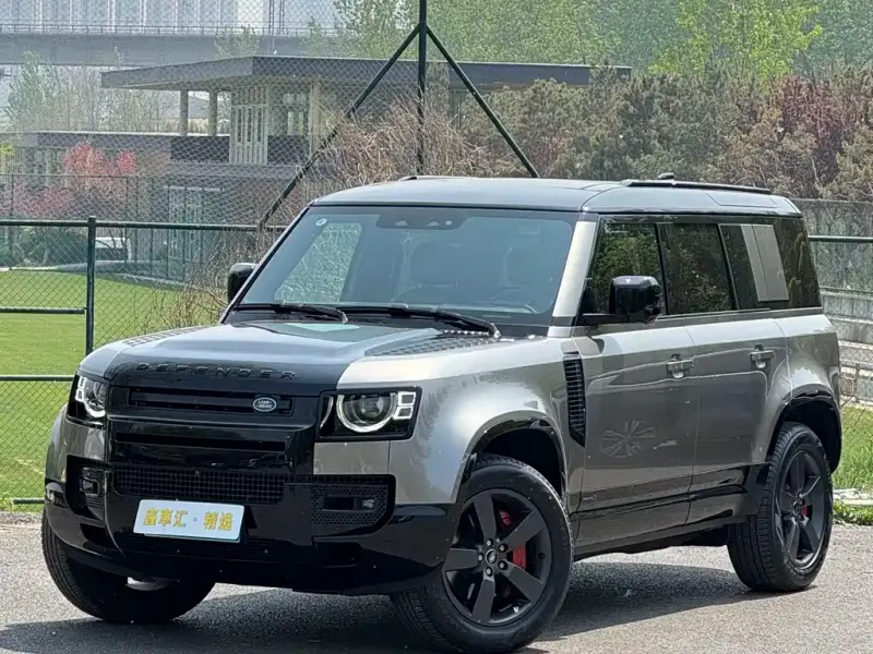 Land Rover Defender, 2024