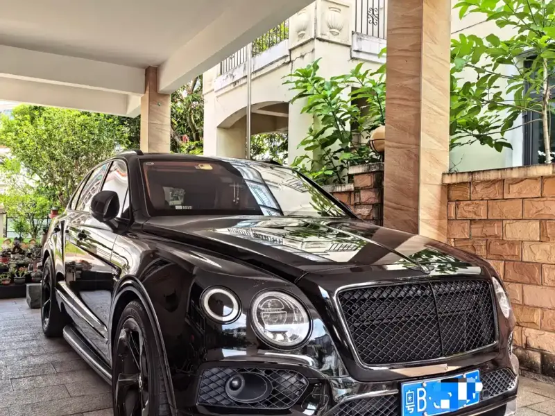 Bentley Bentayga, 2017