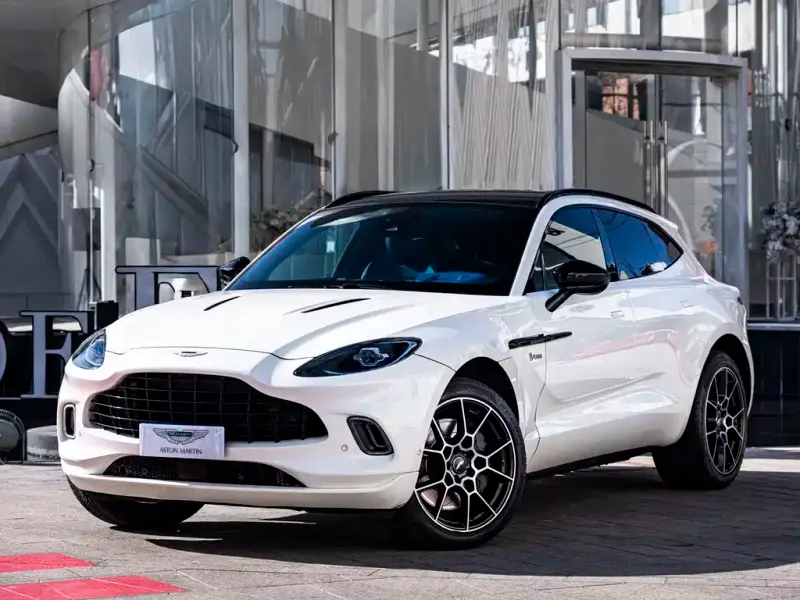 Aston Martin DBX, 2021
