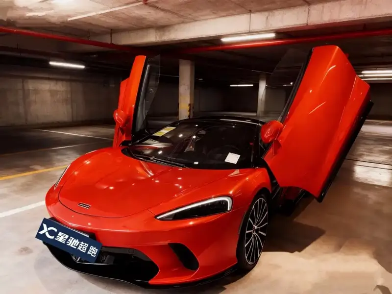 McLaren GT, 2023