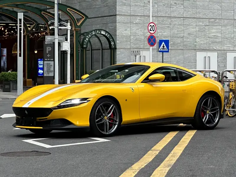 Ferrari Roma, 2022