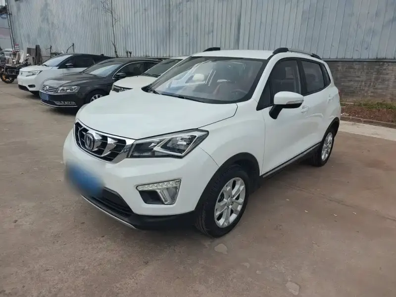 Changan CS15, 2016