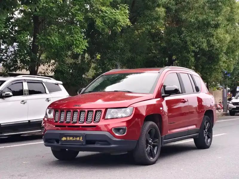 Jeep Compass (Import), 2013