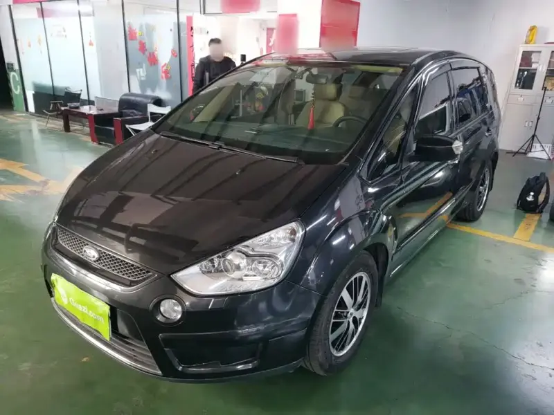 Ford Max, 2014