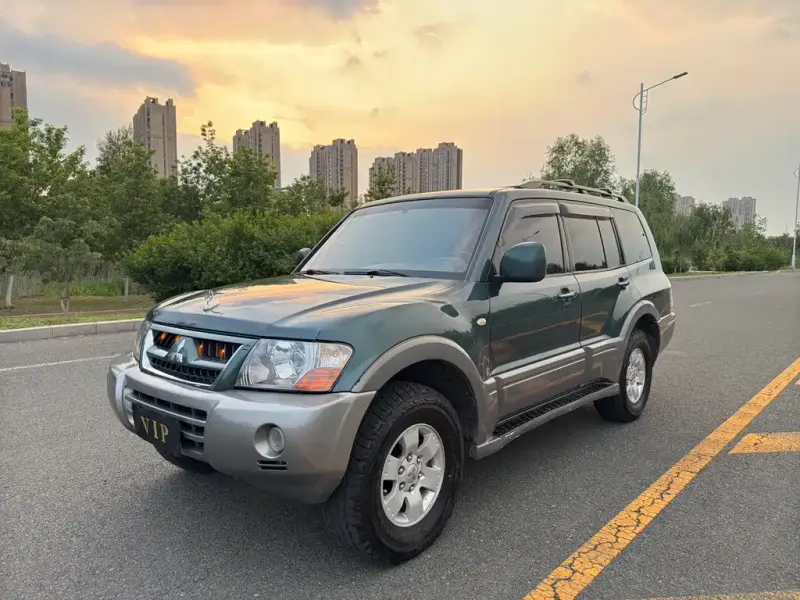 Mitsubishi Pajero, 2008