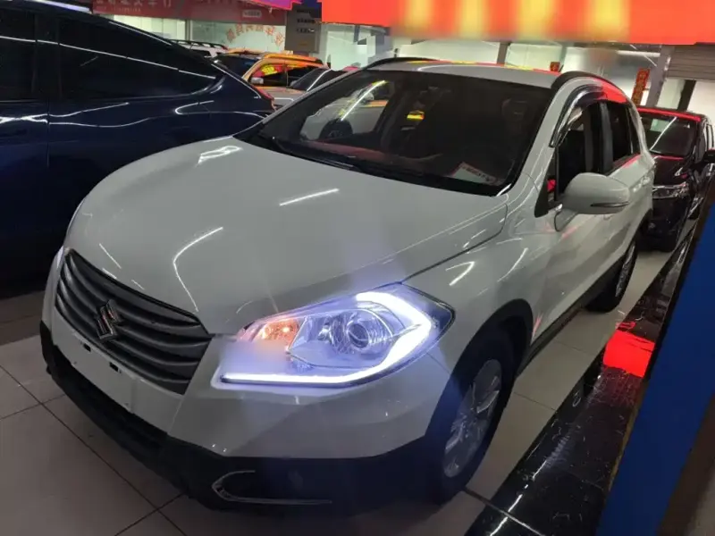 Suzuki S-Cross, 2014