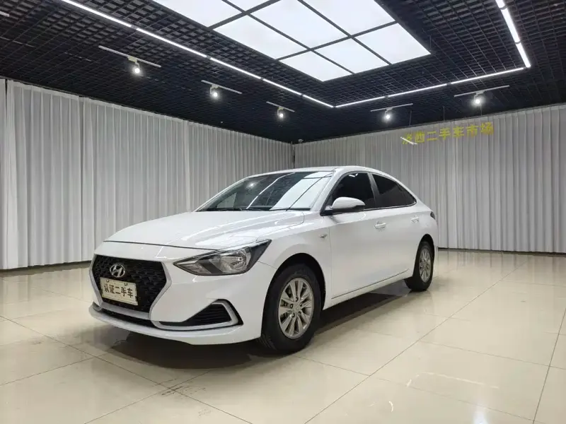 Hyundai Elantra, 2023