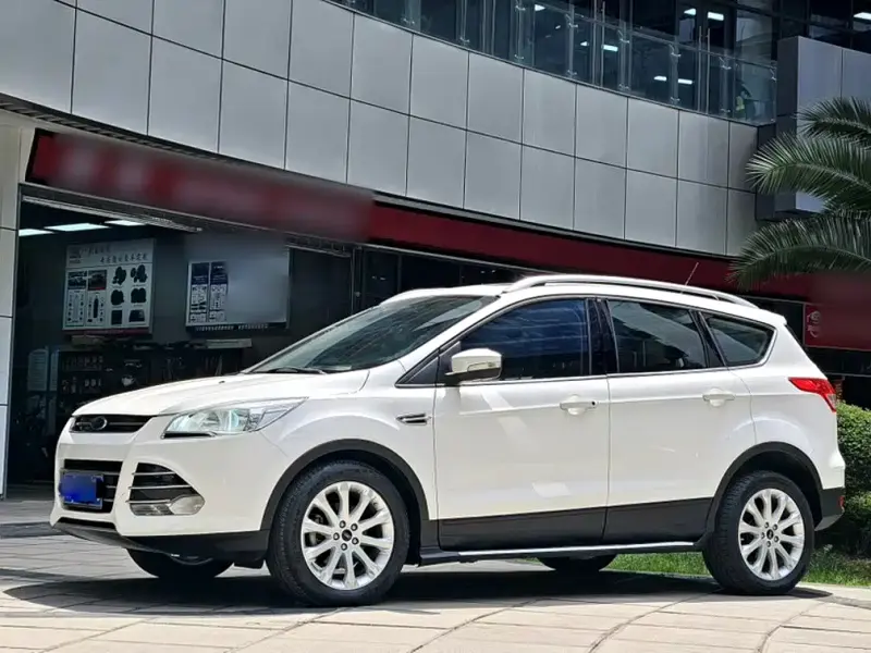 Ford Kuga, 2016