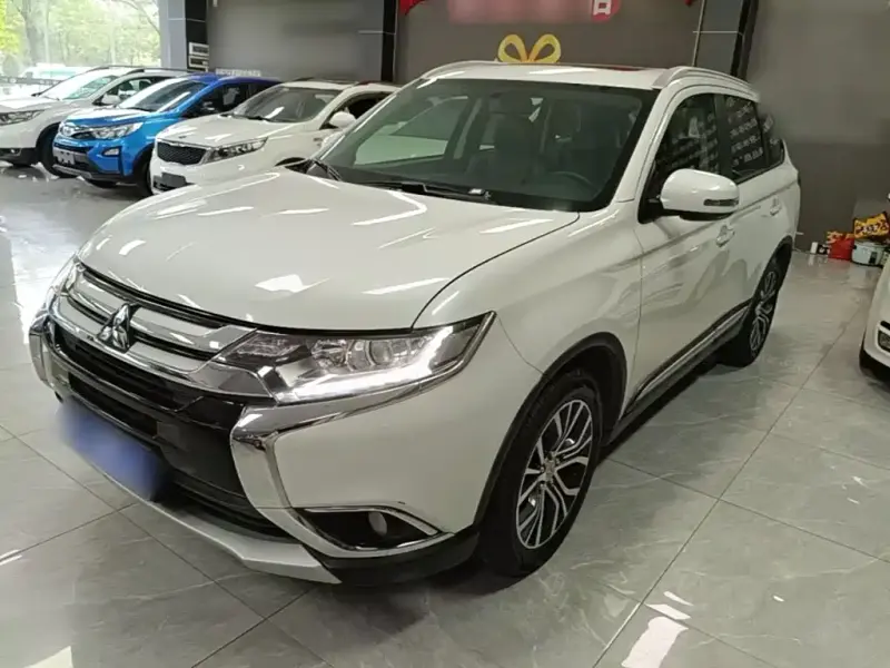 Mitsubishi Outlander, 2017