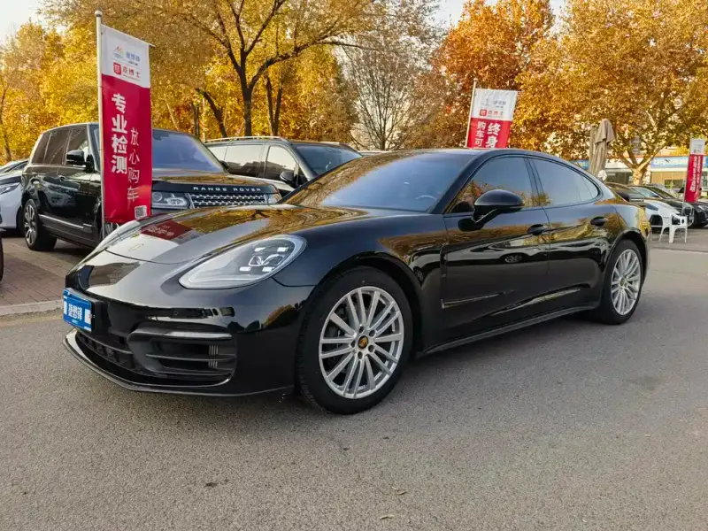 Porsche Panamera, 2023
