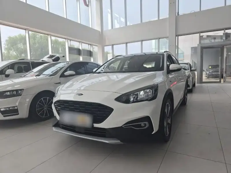 Ford Focus Active, 2020