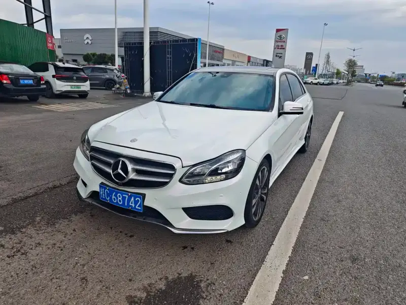 Mercedes-Benz E-Class, 2015