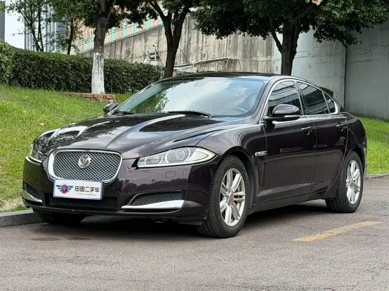 Jaguar XF, 2015