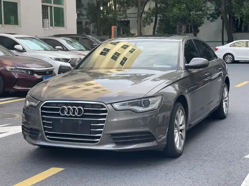 Audi A6L, 2015