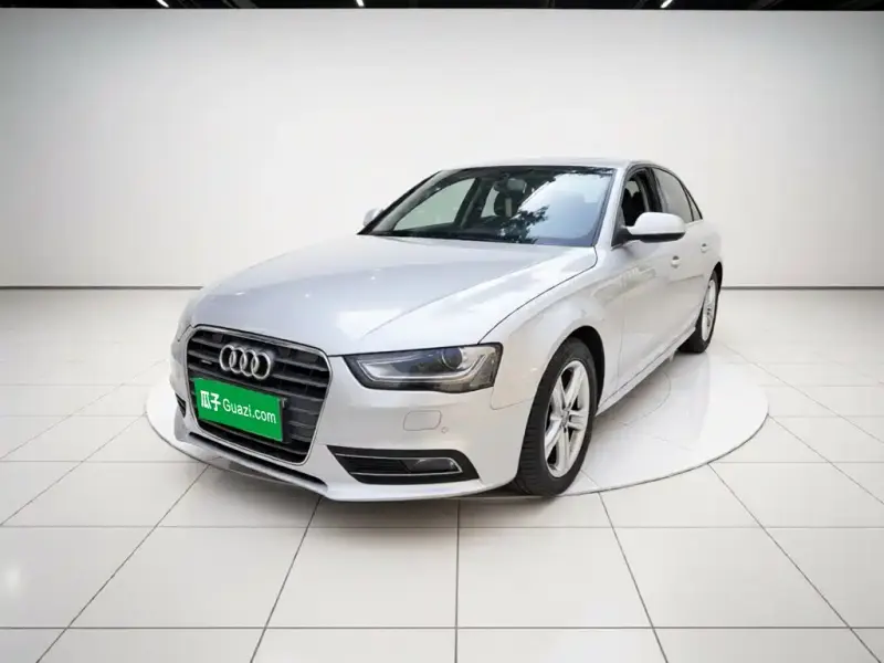 Audi A4L, 2015