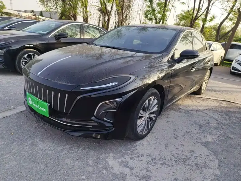 Hongqi E-QM5, 2023