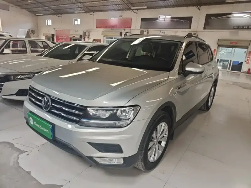 Volkswagen Tiguan L, 2017