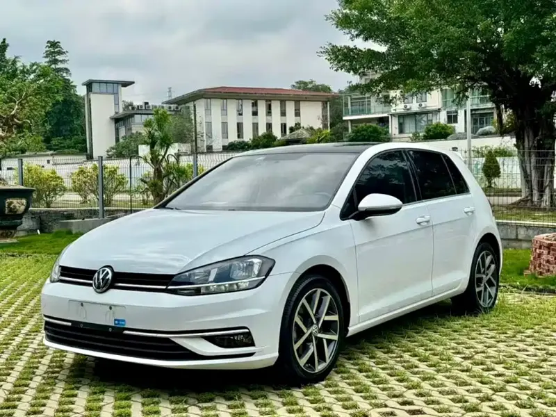 Volkswagen Golf, 2020