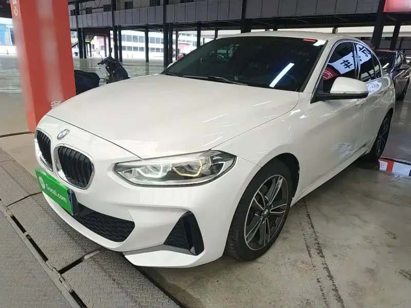 BMW 1 Series, 2021