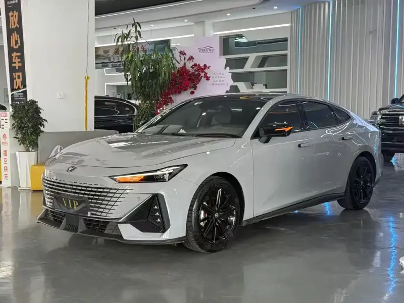 Changan UNI-V, 2023