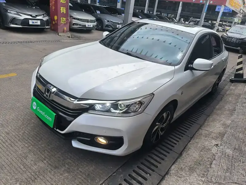 Honda Accord, 2016