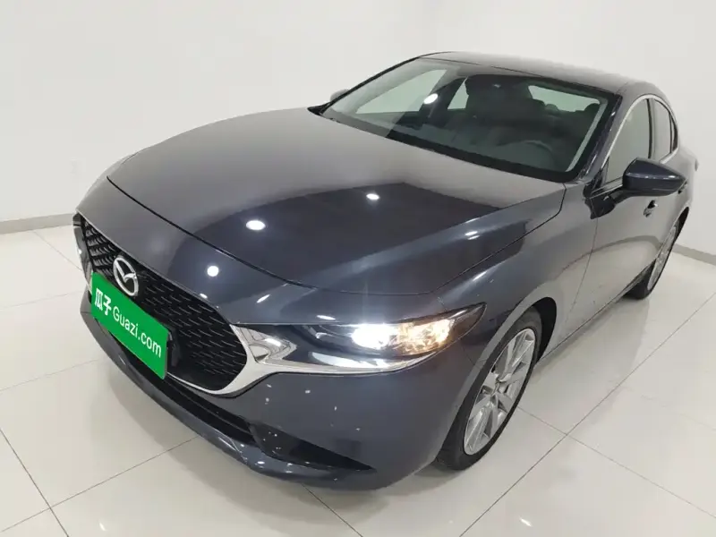 Mazda 3 Axela, 2021