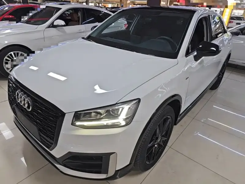 Audi Q2L, 2020