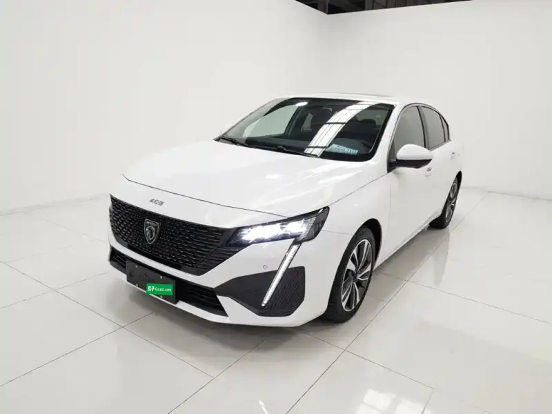 Peugeot 408, 2025