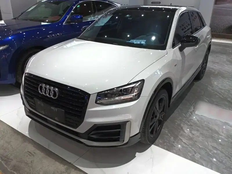 Audi Q2L, 2019