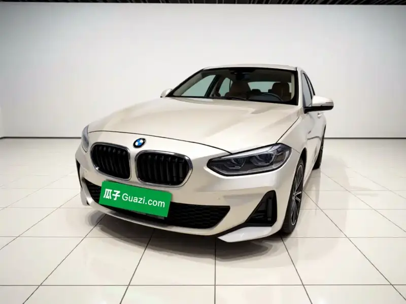 BMW 1 Series, 2021