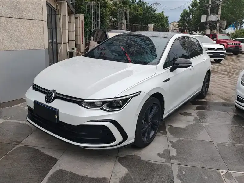 Volkswagen Golf, 2021