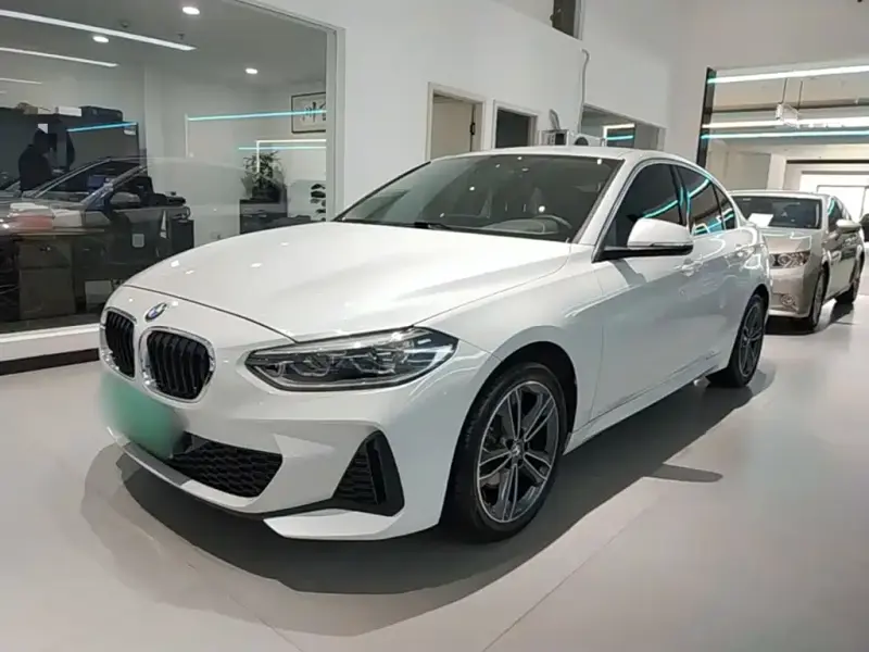 BMW 1 Series, 2022