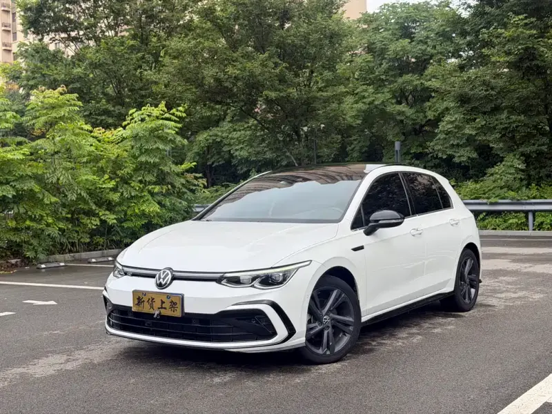 Volkswagen Golf, 2021