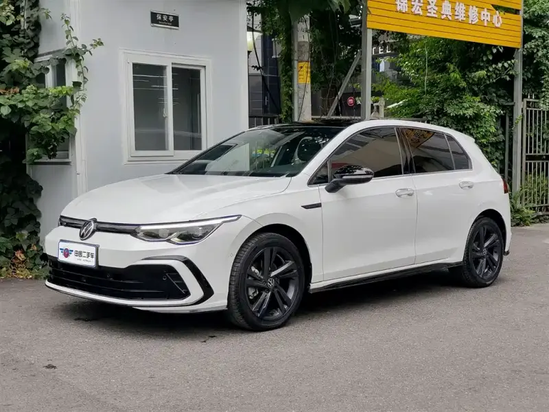 Volkswagen Golf, 2021
