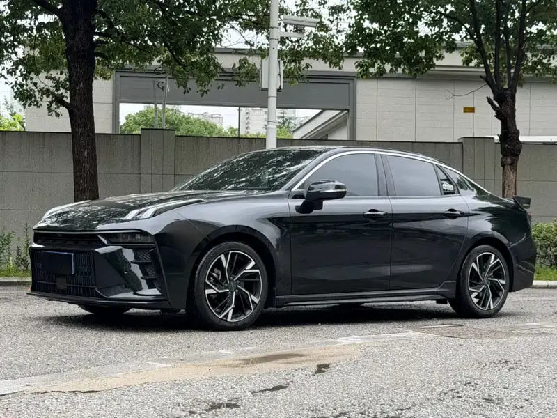 Lynk & Co 03, 2025