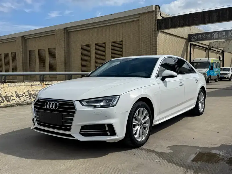 Audi A4L, 2020
