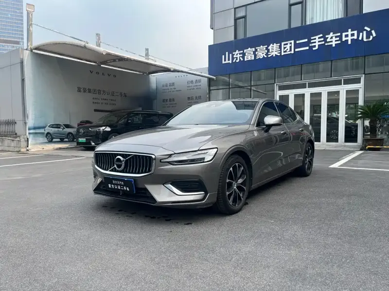 Volvo S60, 2021