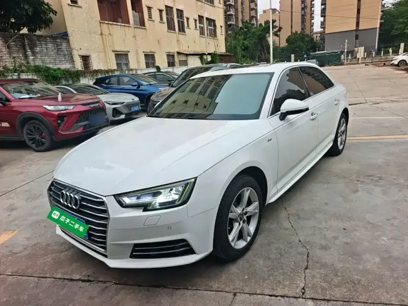 Audi A4L, 2019
